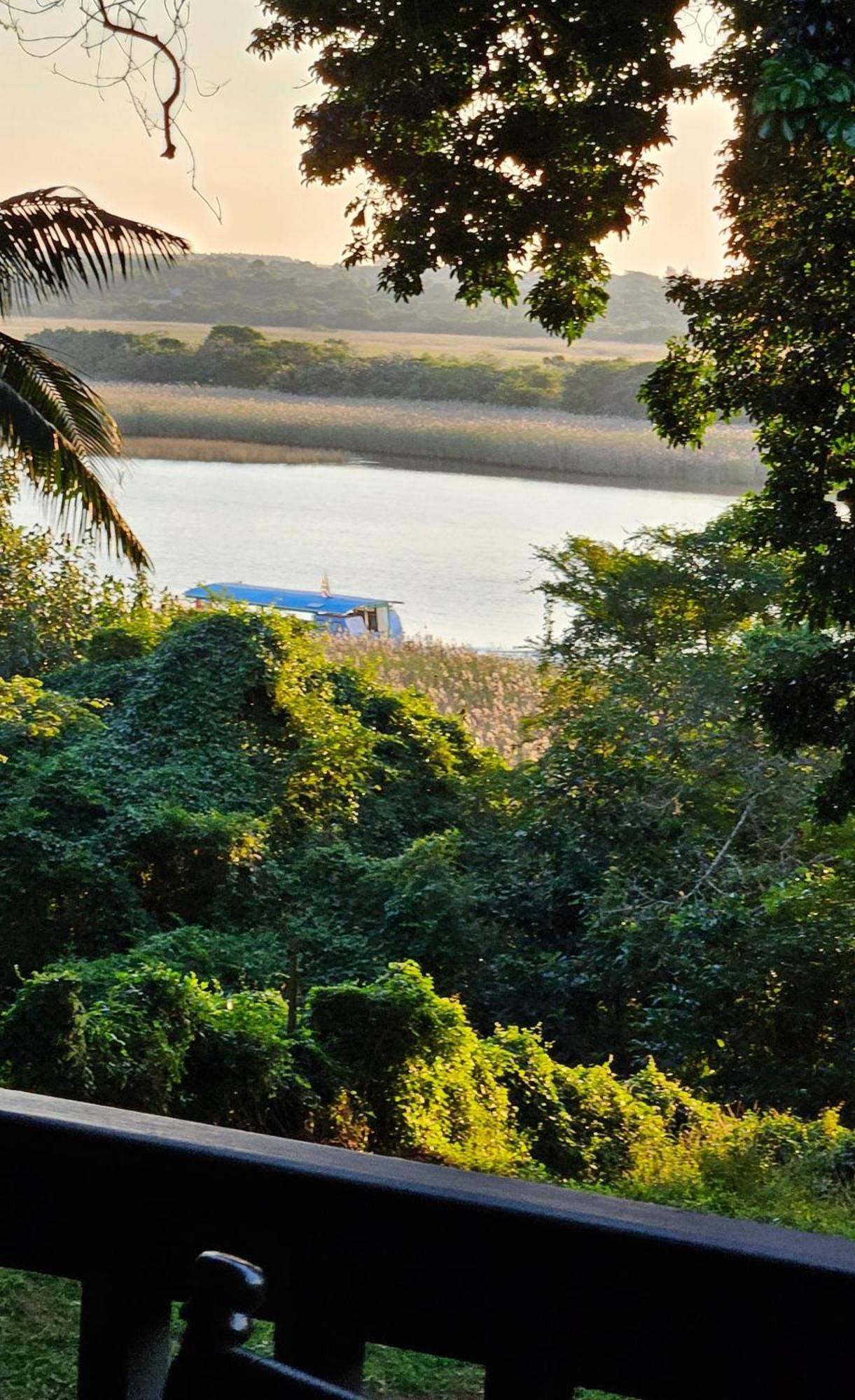 Estuary Views At 6 The Bridge Appartement Saint Lucia Estuary Buitenkant foto
