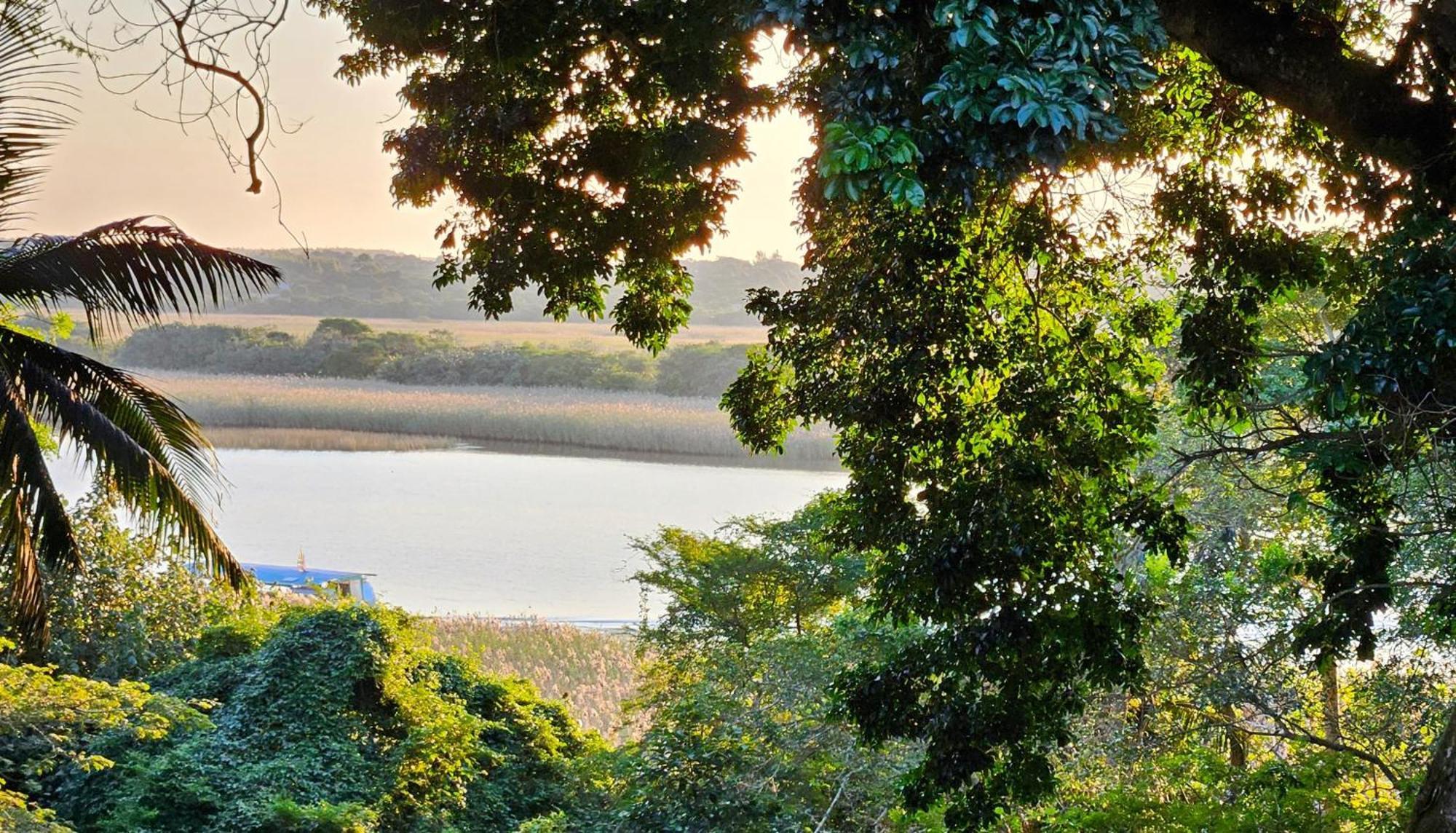 Estuary Views At 6 The Bridge Appartement Saint Lucia Estuary Buitenkant foto